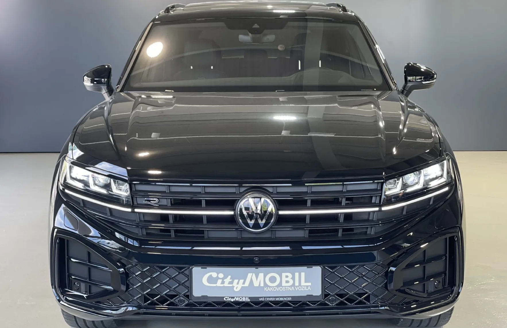 Zunanja slika - VW Touareg - 90KM-HEAD UP-ZRAČNO-MASAŽA-HALJENJE-VIRTUAL-R LINE - 2