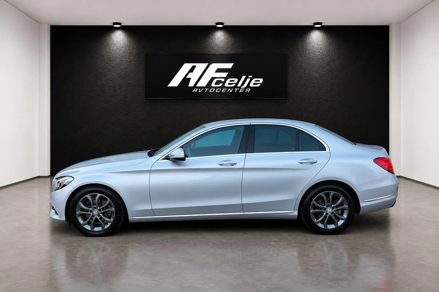 Zunanja slika - Mercedes-Benz C-Razred - 200 CDI-AUT-89.000km-LIZING ZA TUJCE-1 LASTNIK-... - 6