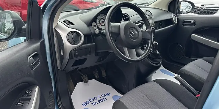 Zunanja slika - Mazda Mazda2 - 1.3i CE Plus - 11