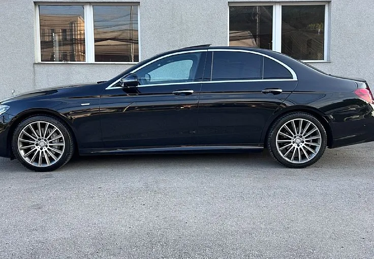 Zunanja slika - Mercedes-Benz E-Razred - E 220dAMG-360KAMERA-GRETJE.SED.VIRTUAL-HEAD UP-LED - 3