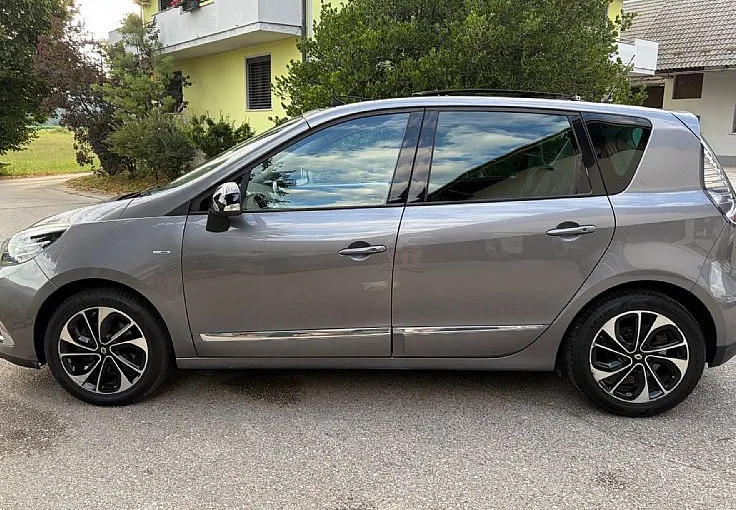 Zunanja slika - Renault Scénic - Scenic dCi 110 Limited Edition - AUTOMATIK - 4