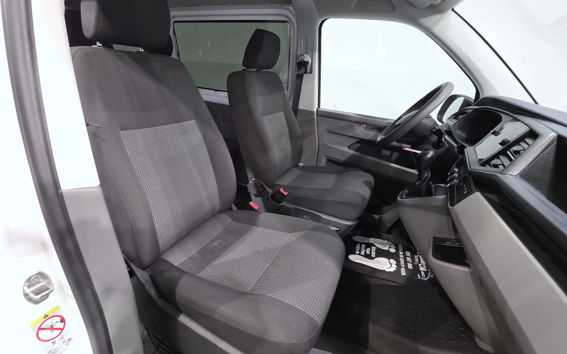 Zunanja slika - Volkswagen Transporter - Multivan Multivan T6.1 2,0 TDI DSG - 7