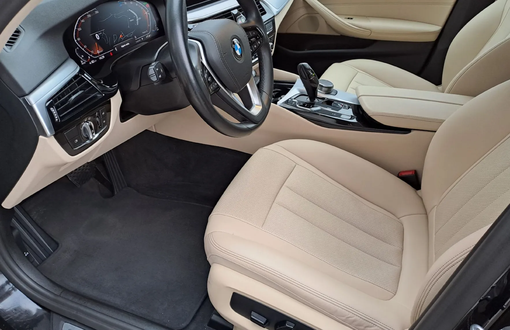 Zunanja slika - BMW Serija 5 - Touring: 520d  AT - 5