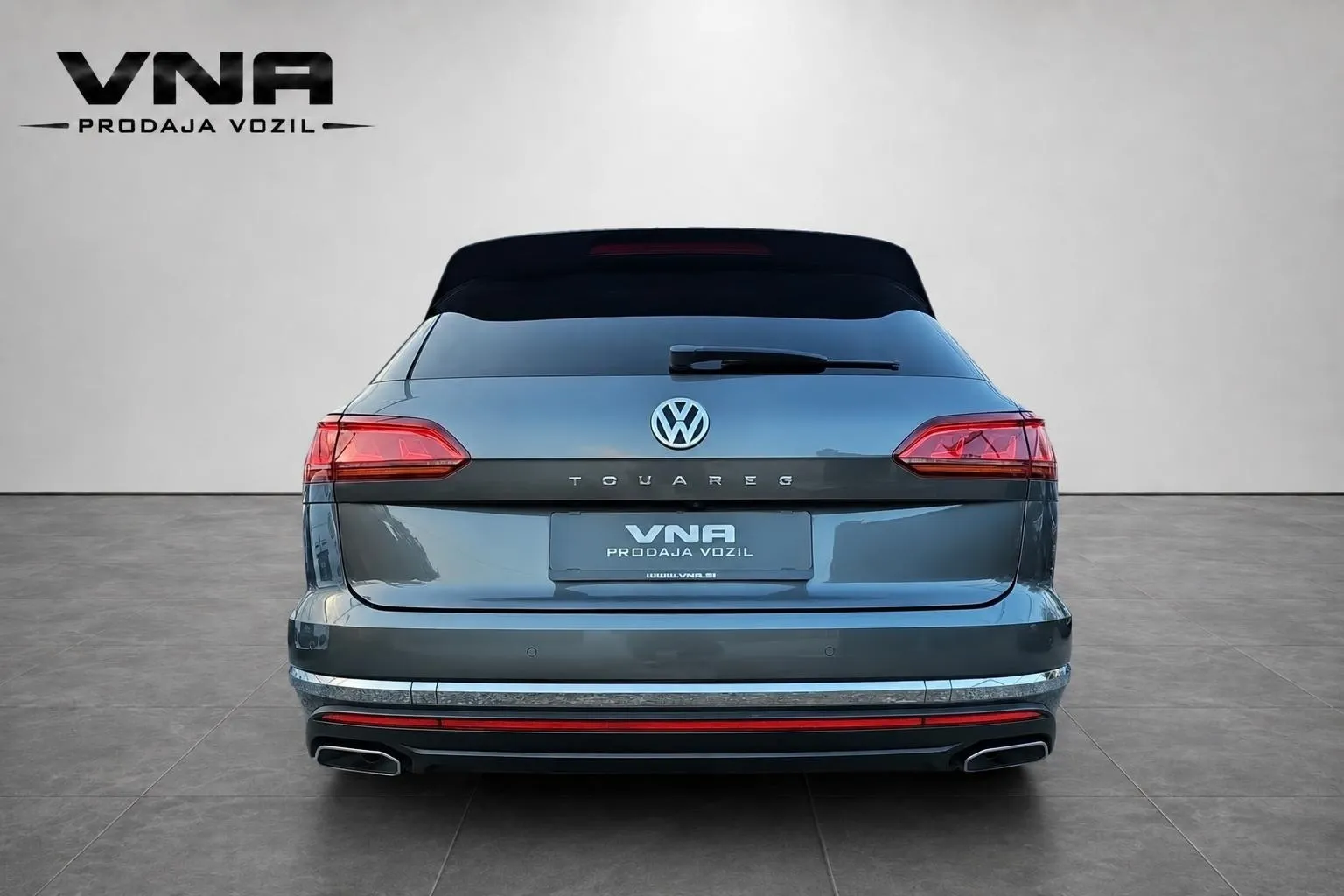 Zunanja slika - Volkswagen Touareg - 4motion V6 TDI BMT R-Line |VIRTUAL|KLJUKA|WEBASTO| - 5