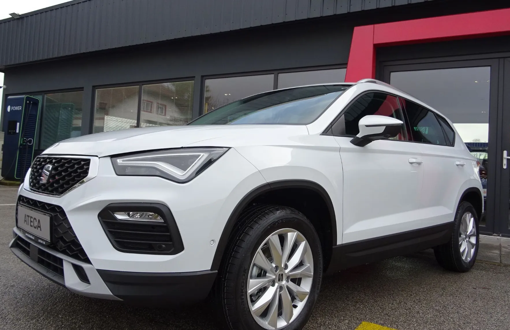 Zunanja slika - Seat Ateca - 1.5 TSI 150 KM STYLE EDITION - VLEČNA KLJUKA - - 1