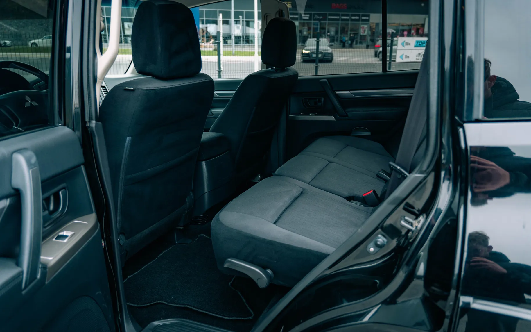 Notranja slika - Mitsubishi Pajero - 3.2 - 8