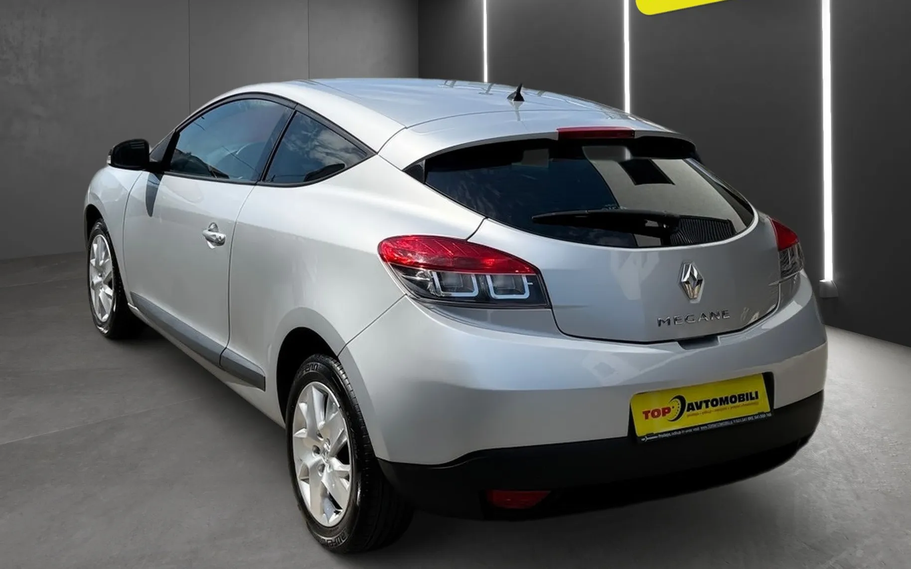 Zunanja slika - Renault Mégane - Megane 1.6 16V SLOVENSKO VOZILO REDNO SERVISIRANO TOP - 5