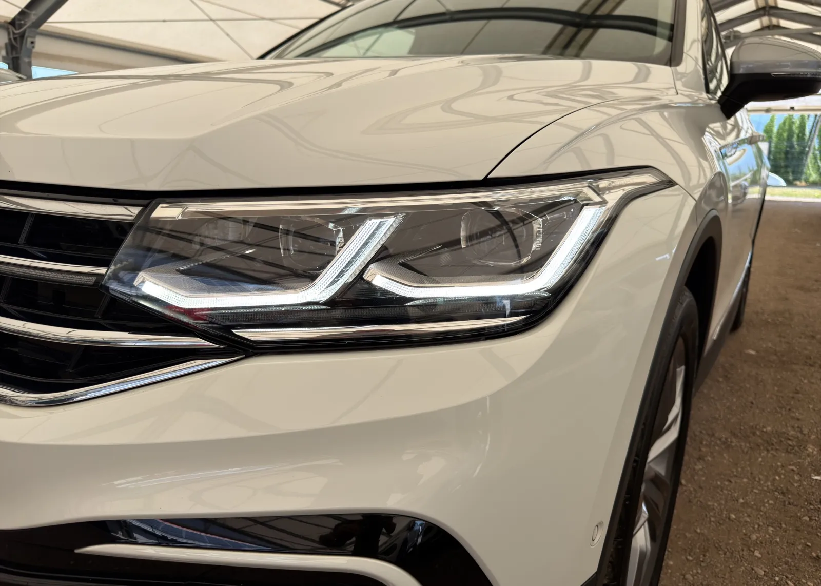 Zunanja slika - Volkswagen Tiguan - 4motion 2,0 TSI DSG - 17