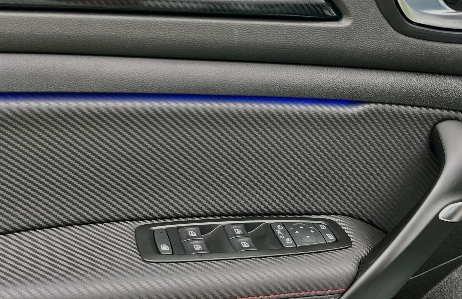 Zunanja slika - Renault Mégane - Megane RS TCe 300 EDC 4 CONTROL.VZR.KAM.LED.2XPDC - 13