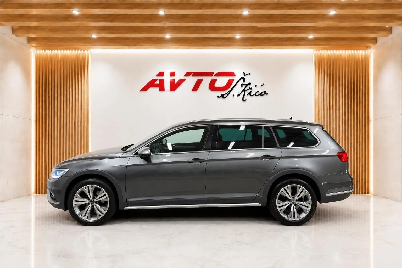 Zunanja slika - Volkswagen Passat Alltrack - 4motion 2.0 TDI-FULL LED-AVT-TEMPOMAT-NAVI-PDC - 3