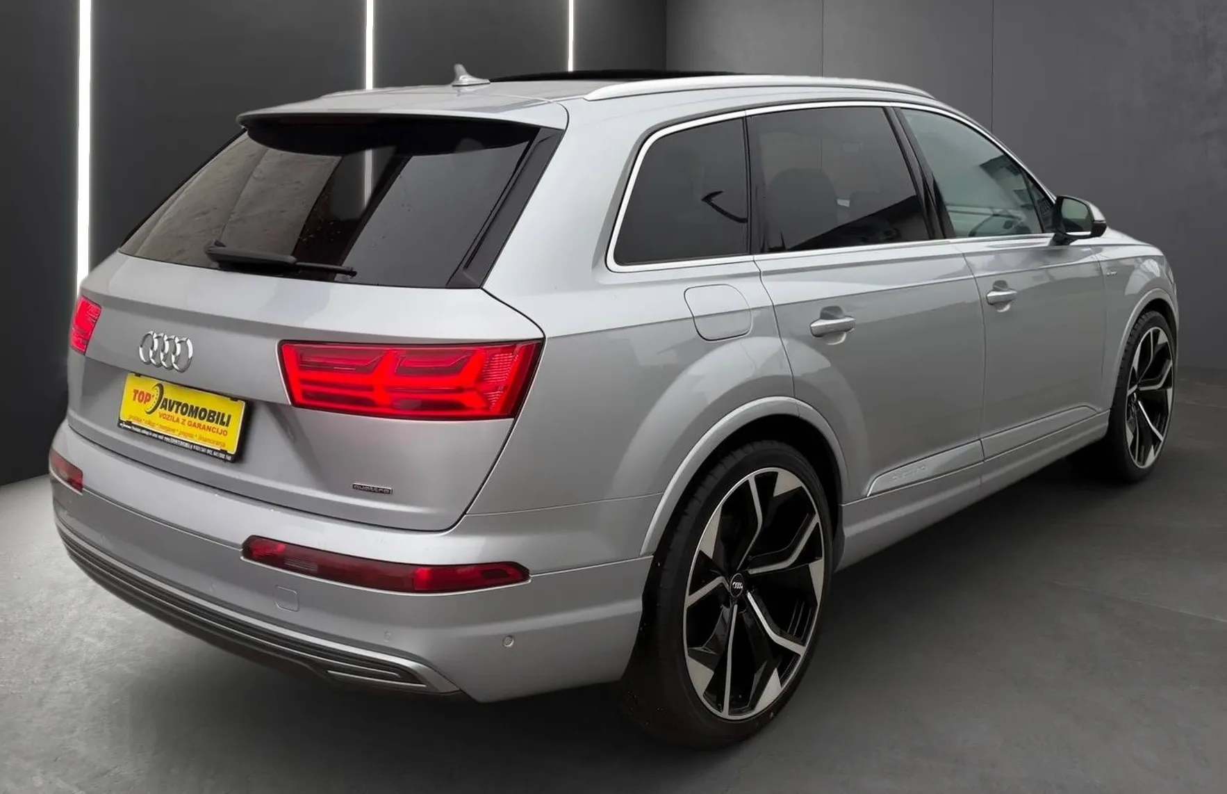 Zunanja slika - Audi Q7 - E-TRON 3.0TDI QUATTRO LED NAVI ACC HUD PANO 360K.. - 6