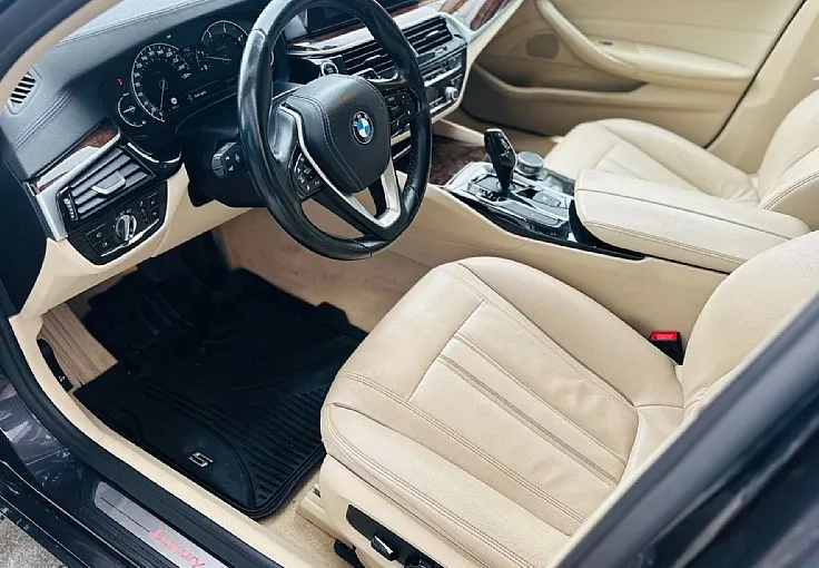 Zunanja slika - BMW Serija 5 - Touring: 520d  Luxury Line   I   Head Up   I   RADAR - 7