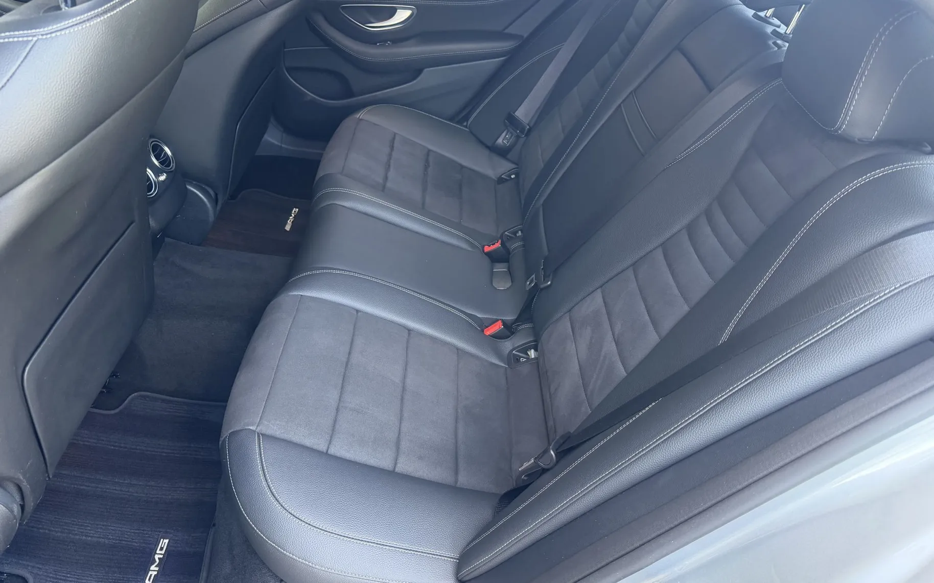 Zunanja slika - Mercedes-Benz E-Razred - E220d AMG WIDE MULTIBEAM WEBASTO PRIKLOP ALU20 - 7