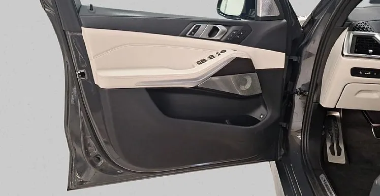 Zunanja slika - BMW X5 - serija : xDrive50e M-Sport. Iconic. soft close. el. kljuka. - 14