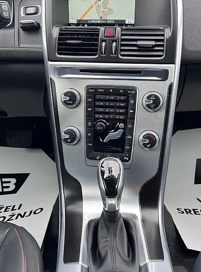 Zunanja slika - Volvo XC60 - D4+Ocean Race+ACC+NAVI+MEMORY+KAMERA... - 14