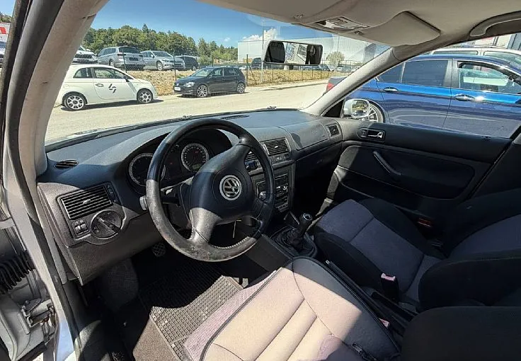 Zunanja slika - Volkswagen Golf - Basis 1.6 ZELO LEPO OHRANJEN - 9