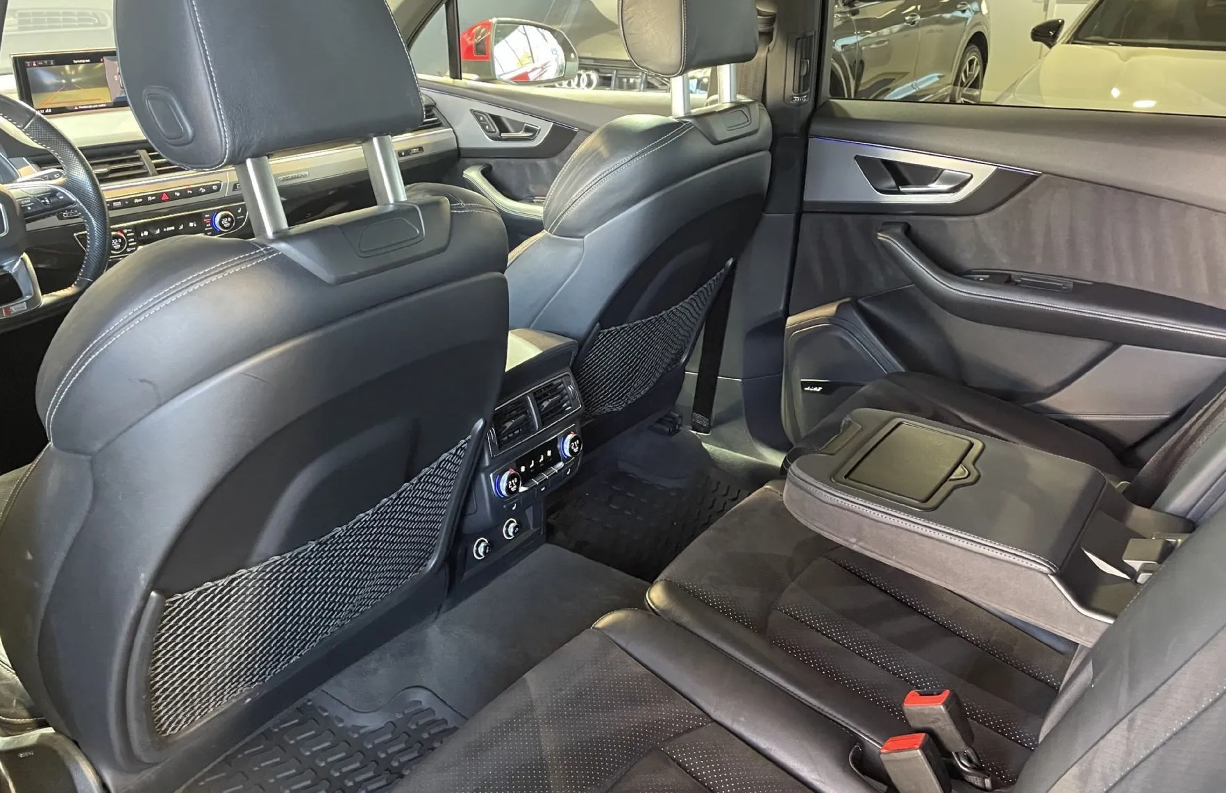 Zunanja slika - Audi Q7 - ZRAČNO-HUD-PANO-NAVI-MEMORY-ALCANTARA-VIRTUAL-22C - 15