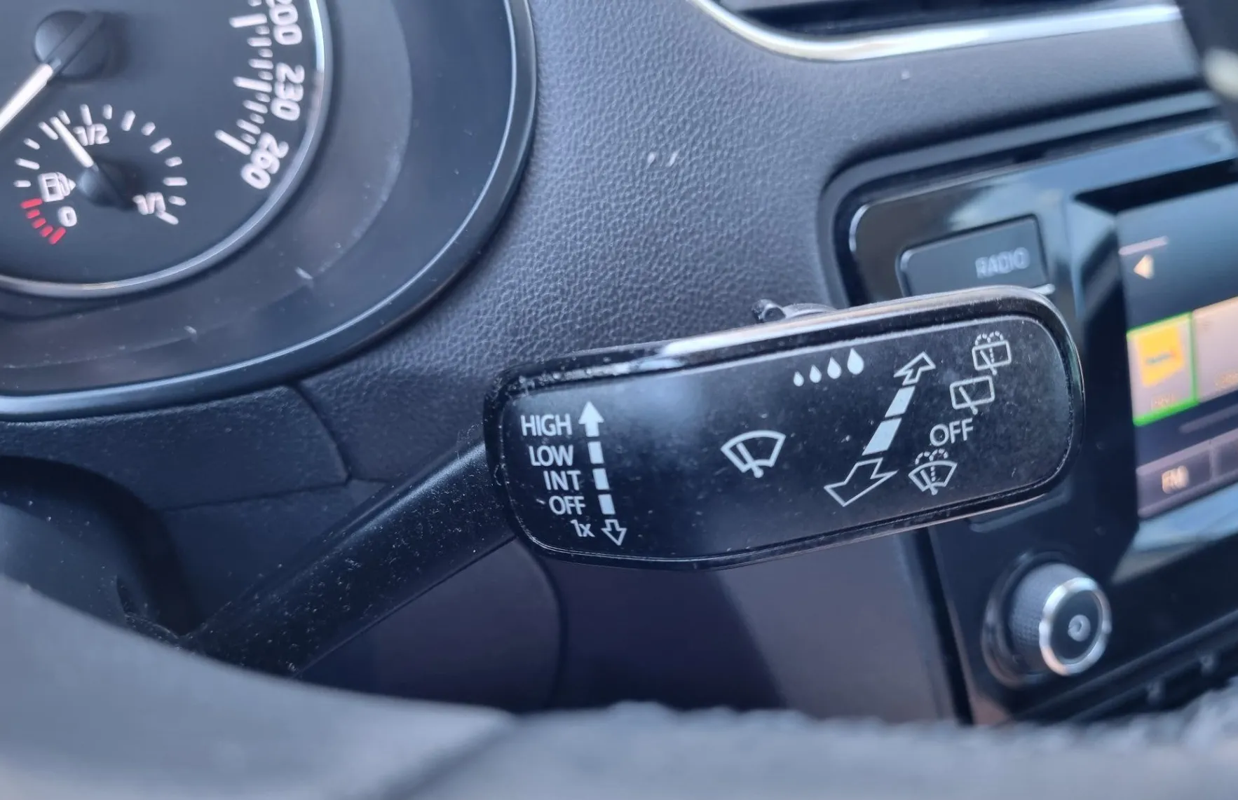 Zunanja slika - Škoda Octavia - Combi 1.2 TSI - SLOVENSKI - 2. LASTNIK - 18