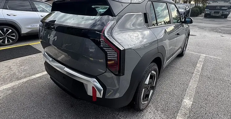 Zunanja slika - KIA EV3 - KIA  STAR  58.3 kWh  - 204 KM - 3