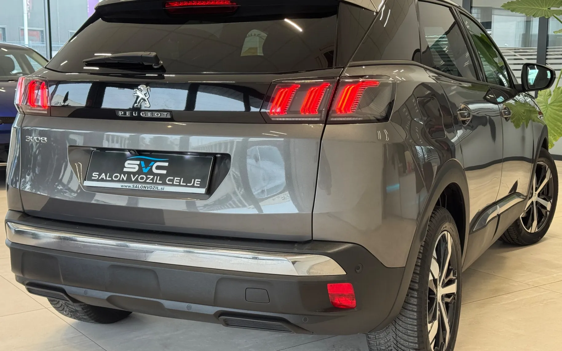 Zunanja slika - Peugeot 3008 - 1,2-130KM-ALLURE-FULL-LED-KAMERA-VIRTUAL-GRET-SED - 4