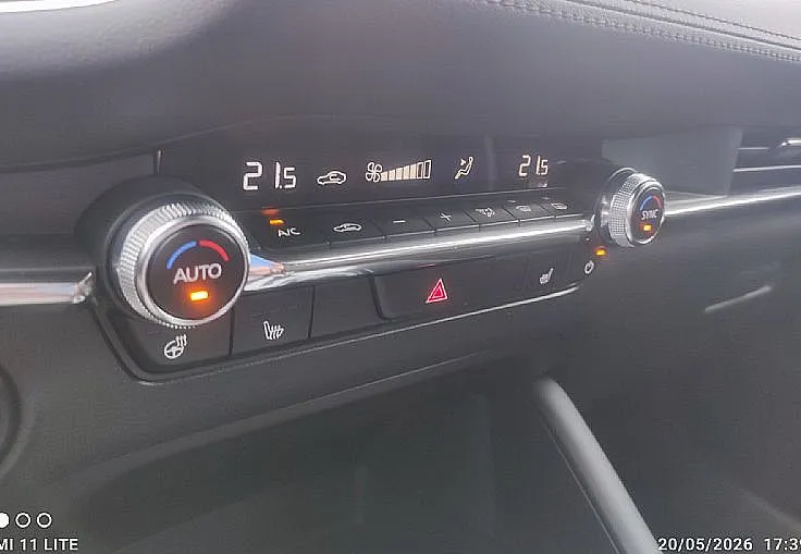 Zunanja slika - Mazda Mazda3 - e-Skyactiv G140 Centre-line - 10