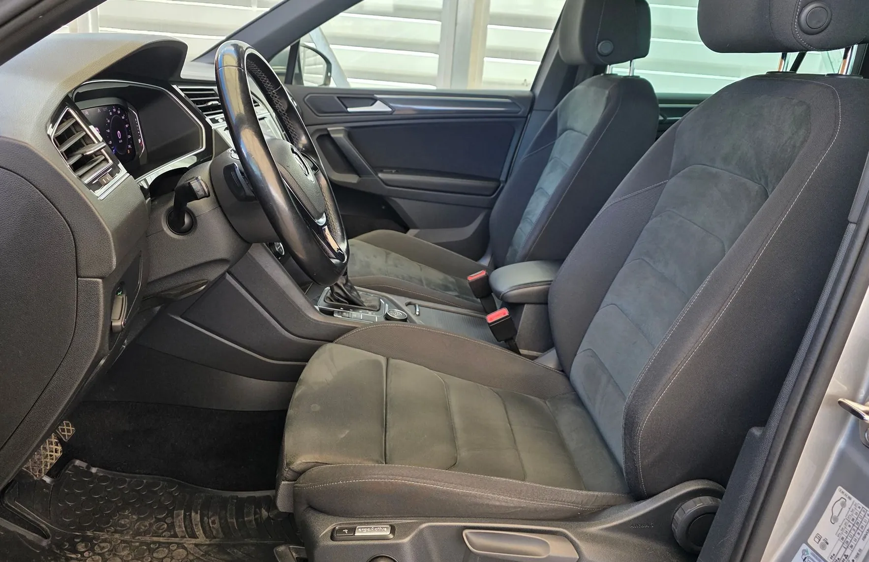 Zunanja slika - VW Tiguan Allspace - 4motion 2.0 TDI R-Line - VIRTUAL - WEBASTO- KLJUK - 9