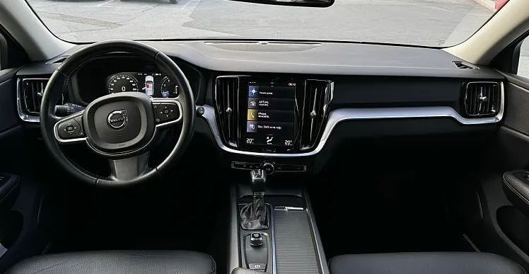 Zunanja slika - Volvo V60 - T5 2.0 Momentum FWD - ZELO DOBRO OHRANJEN - 10