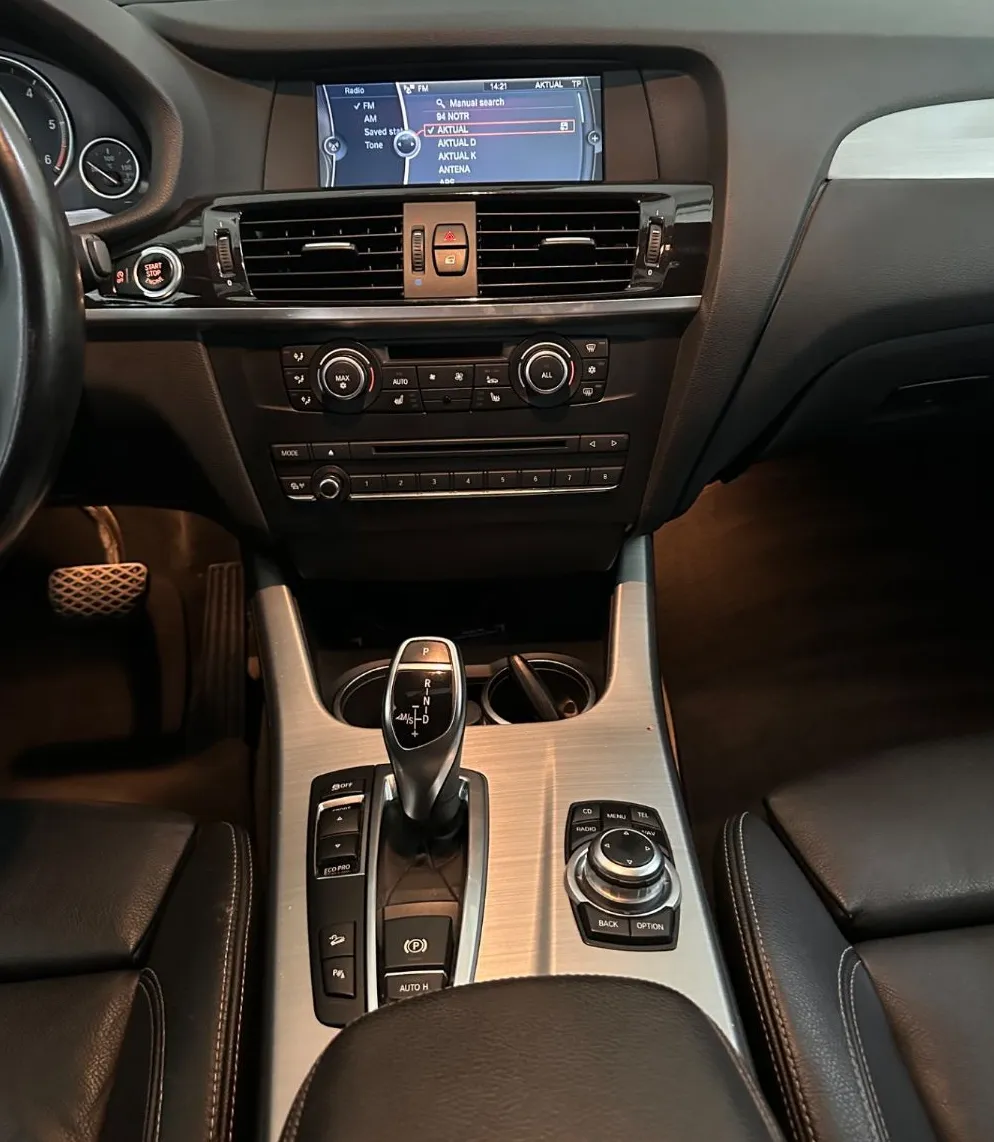 Zunanja slika - BMW X3 - serija : xDrive35d Avt. MSPORT-19COL-KAMERA-HUD-NAVI-USNJE - 9