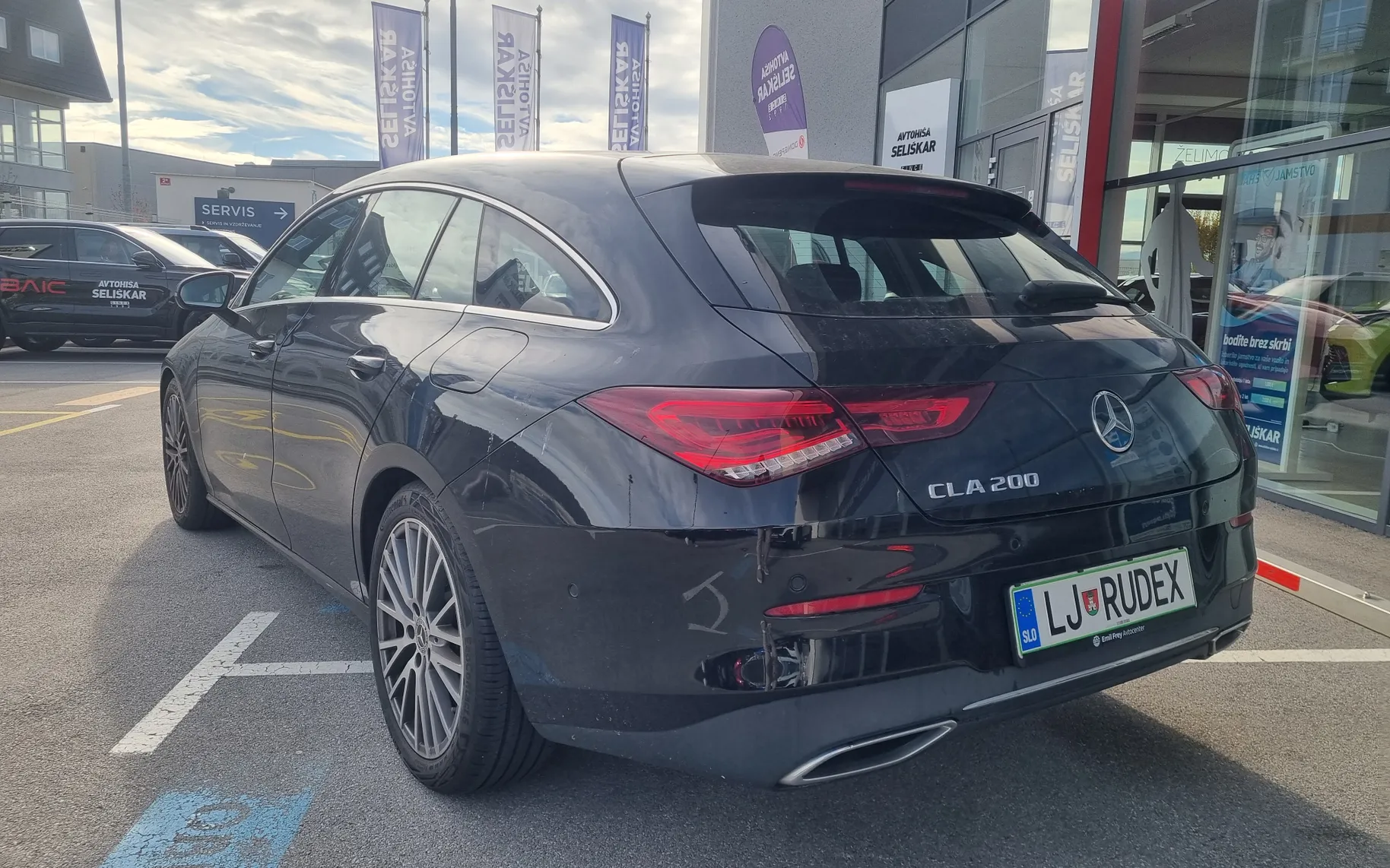Zunanja slika - Mercedes-Benz CLA Shooting Brake - 1.3 CLA 200 Avtomatik - KOMISIJSKA PRODAJA - T - 11
