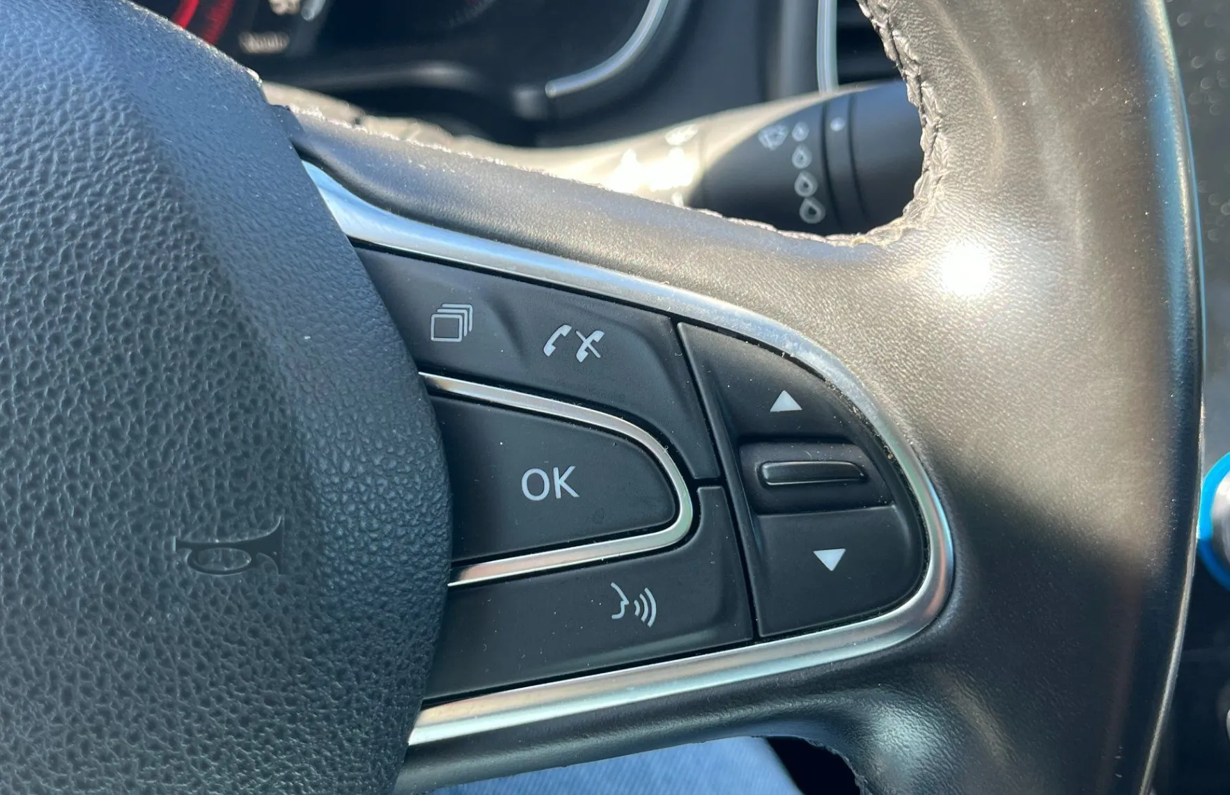 Zunanja slika - Renault Talisman - Blue dCi 160 Business EDC LED.NAVI.2XPDC.KAM.MASAŽ - 15