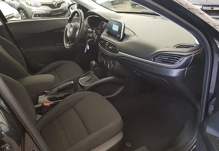 Zunanja slika - Fiat Tipo - SW 1.6 Multijet Lounge Aut. - 7