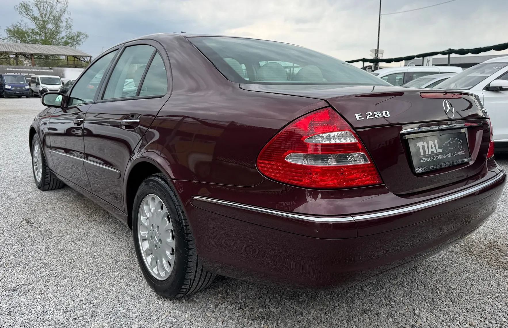 Zunanja slika - Mercedes-Benz E-Razred - E 280 CDI ELEGANCE-PREVOZENIH SAMO 64.000KM - 5