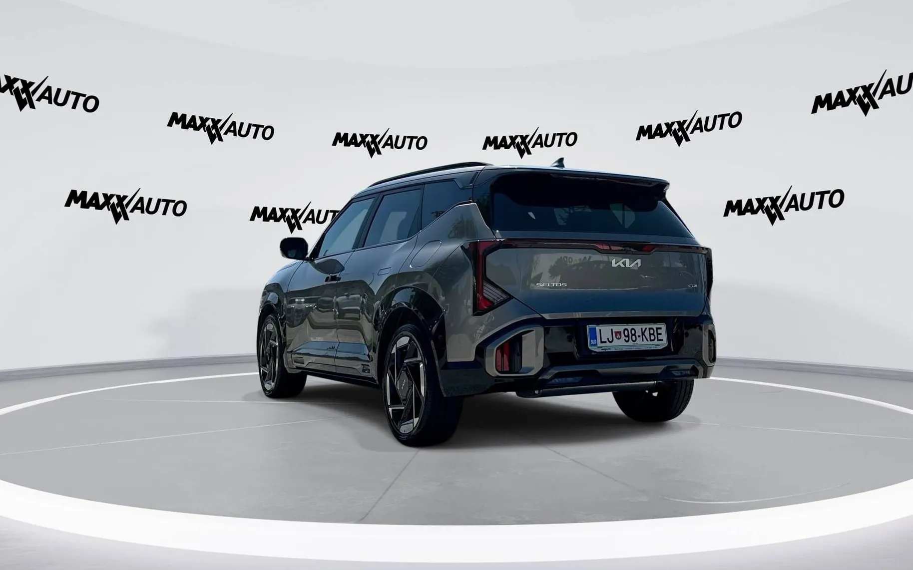 Notranja slika - KIA Seltos - 1.6 T-GDI GT-Line DCT - 7
