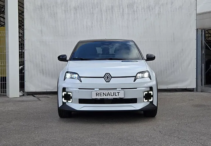 Zunanja slika - Renault 5 E-tech - Techno EV52 110kW + Platišča Chrono  18r - 2
