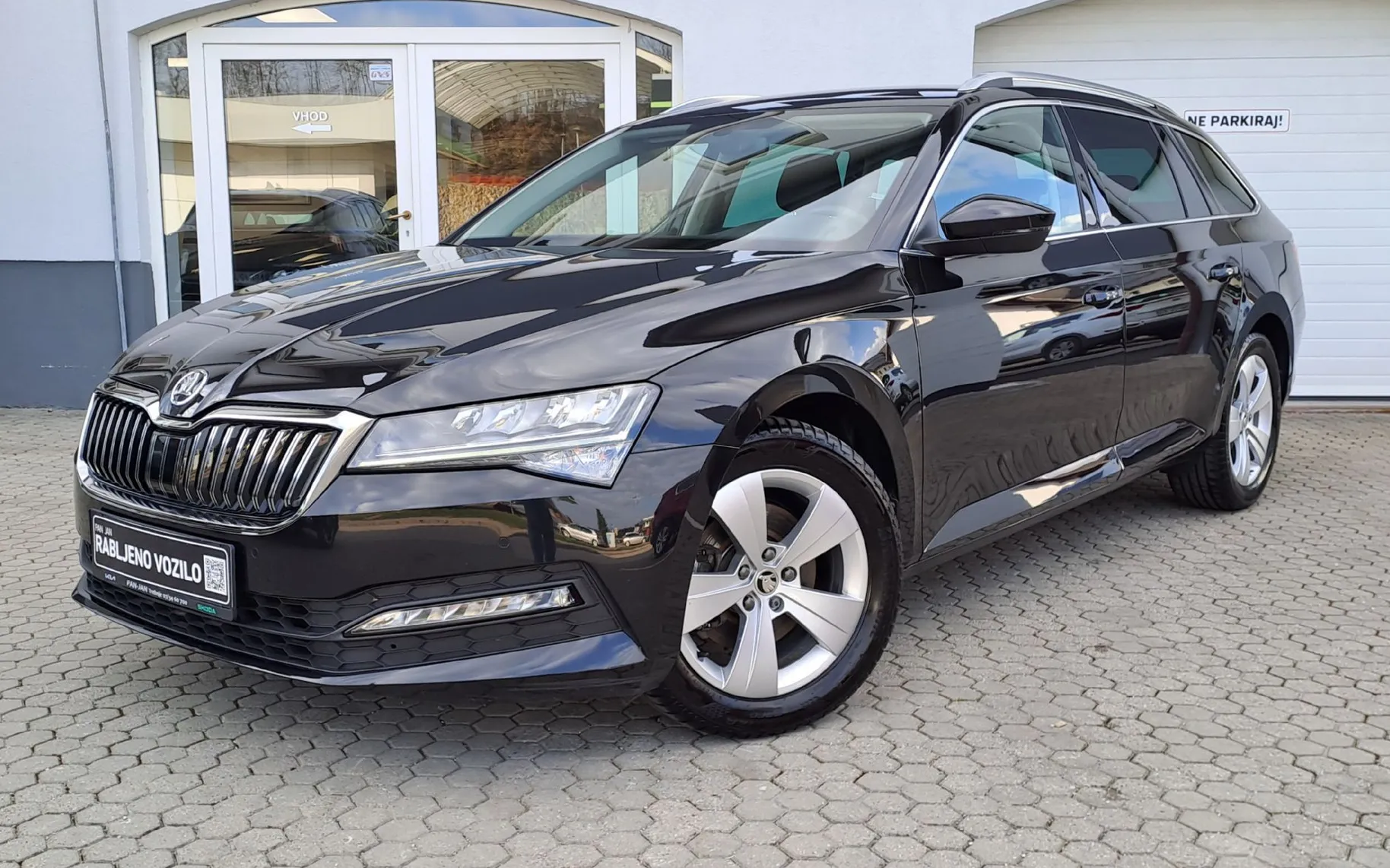 Zunanja slika - Škoda Superb - 1.5 TSI Ambition Combi 110 kW - 1