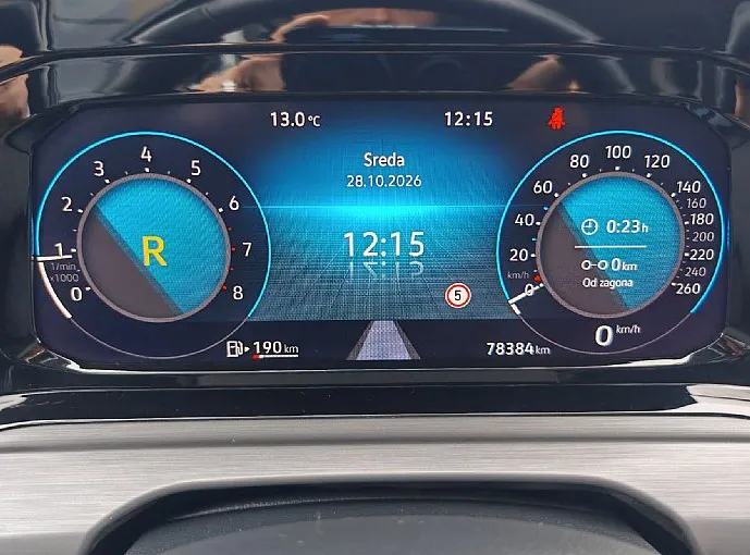 Zunanja slika - Volkswagen Golf - 1.5 eTSI Style DSG°1.Last°SLO°EL.sedeži°Akt.temp - 12