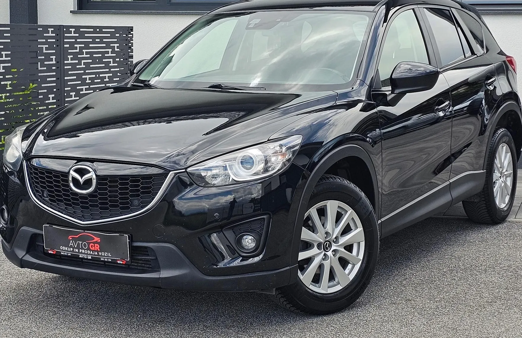 Zunanja slika - Mazda CX-5 - CD150  AWD Revolution- NAVI-XENON-Le 119.000km-ODL - 1