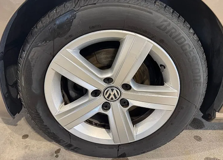 Zunanja slika - VW Golf - Sportsvan 1.6 TDI BlueMotion Comfortline 81  110 - 8