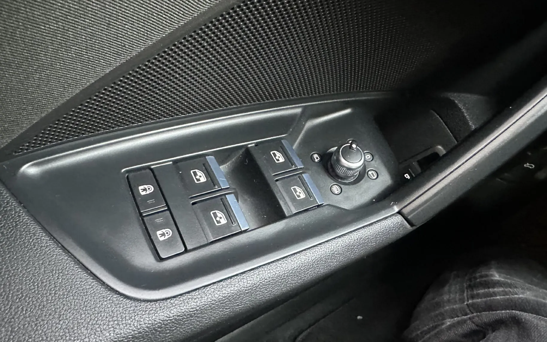 Zunanja slika - Audi A3 - 40 TFSI e Business Stronic 150kW.KAMERA.LED.BENCIN - 11