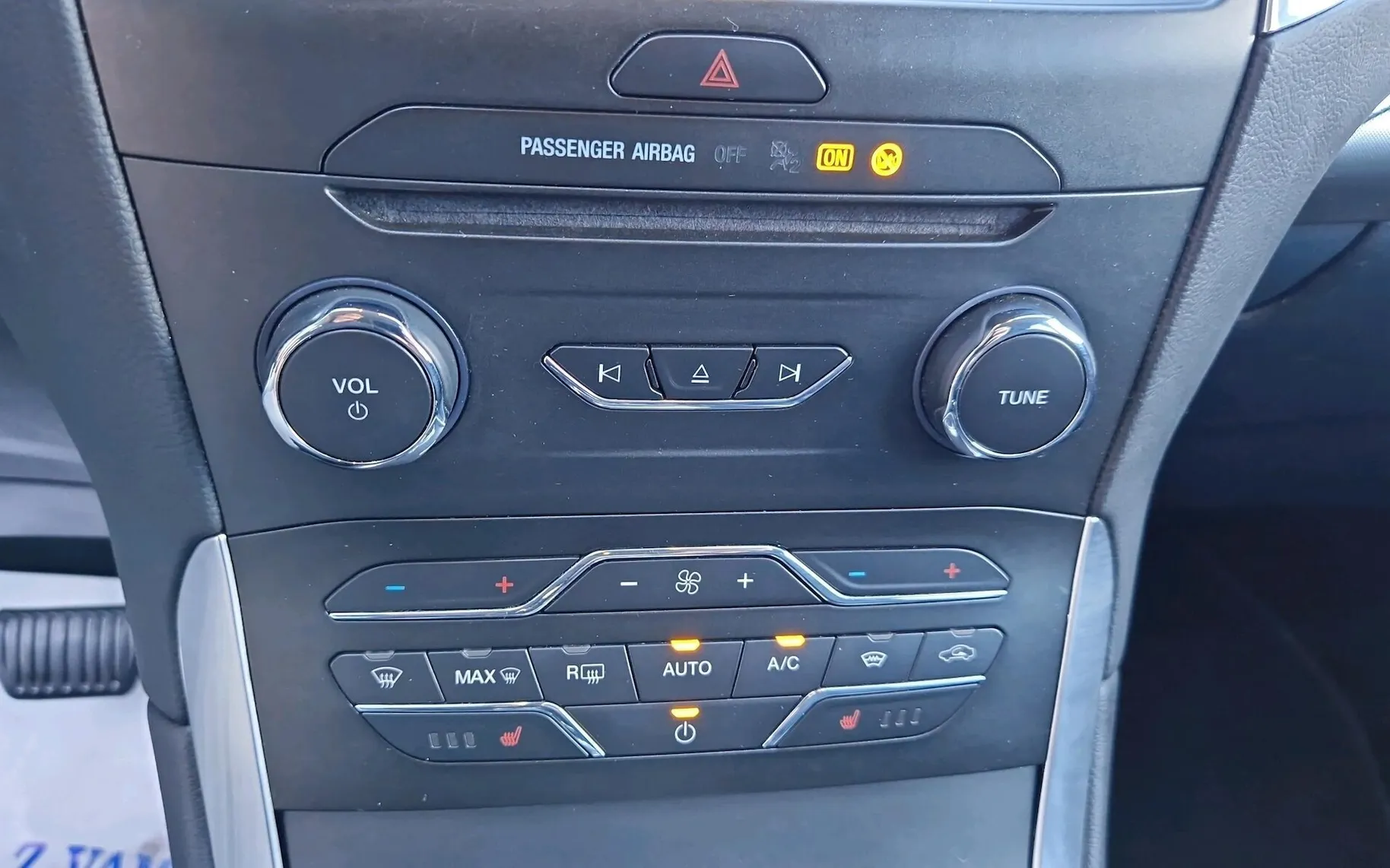 Zunanja slika - Ford S-MAX - 2.5 HYBRID FHEV TITANIUM AVT.-LED-NAVI-USNJE-KAMER - 18