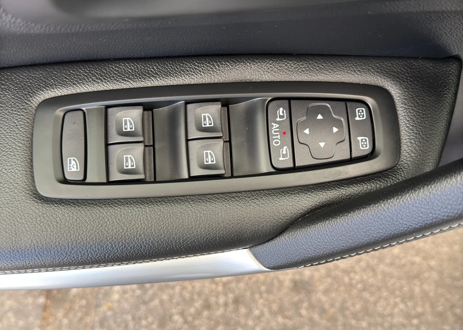 Zunanja slika - Renault Kadjar - TCe 140 Bose - 18