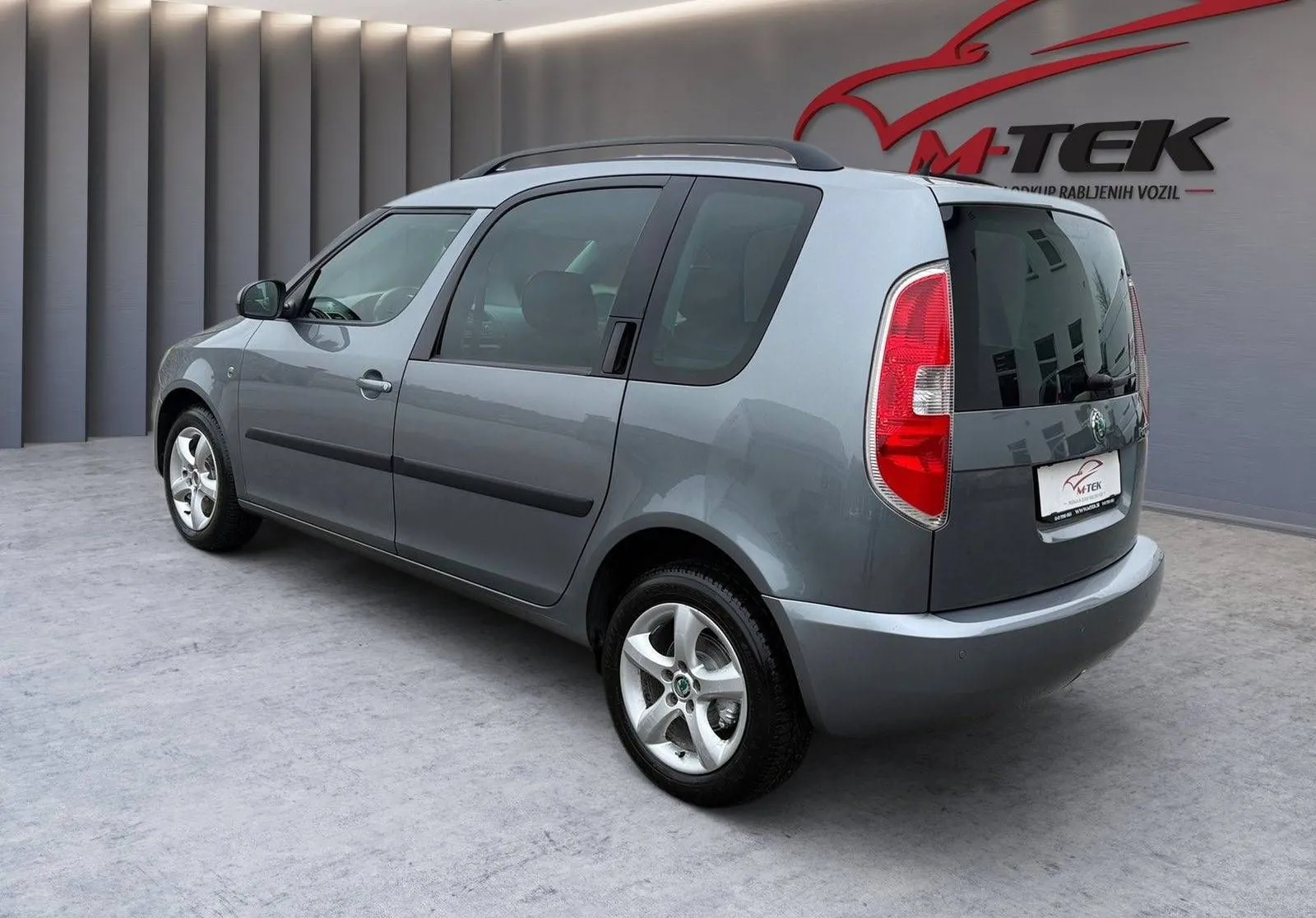 Zunanja slika - Škoda Roomster - 1.6 TDI FAMILY LEPO OHRANJENA KREDIT BREZ POLOGA - 4