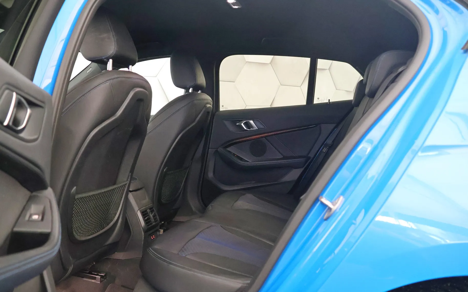 Zunanja slika - BMW Serija 1 - 120d x-Drive Aut M-Sport 191KM - 10