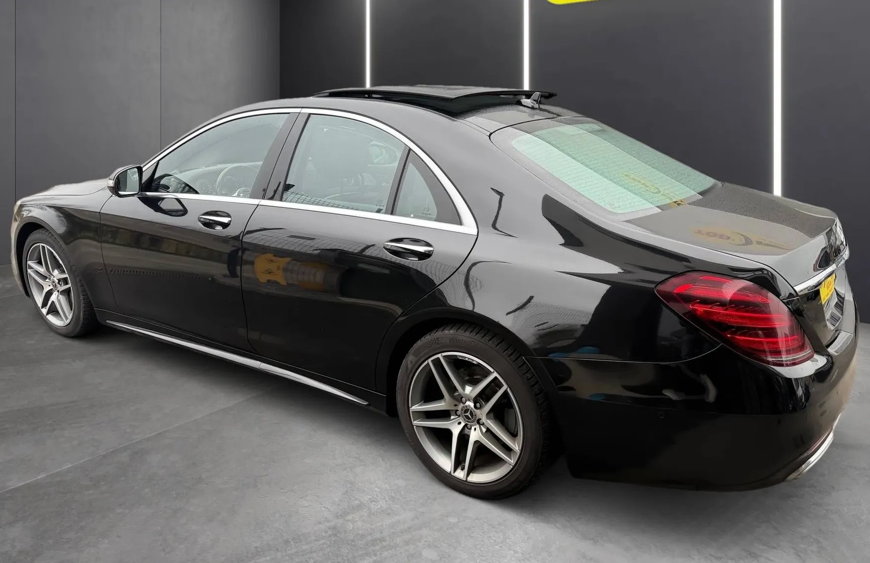 Zunanja slika - Mercedes-Benz S-Razred - 350d 4MATIC AMG LINE PANO MASAŽA ACC 360 ZRAČNO .. - 5