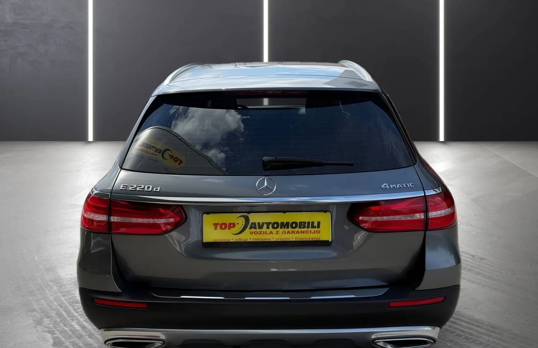 Zunanja slika - Mercedes-Benz E-Razred - E 220d 4MATIC ALLTERRAIN LED NAVI TEMP KAM AMBIENT - 5