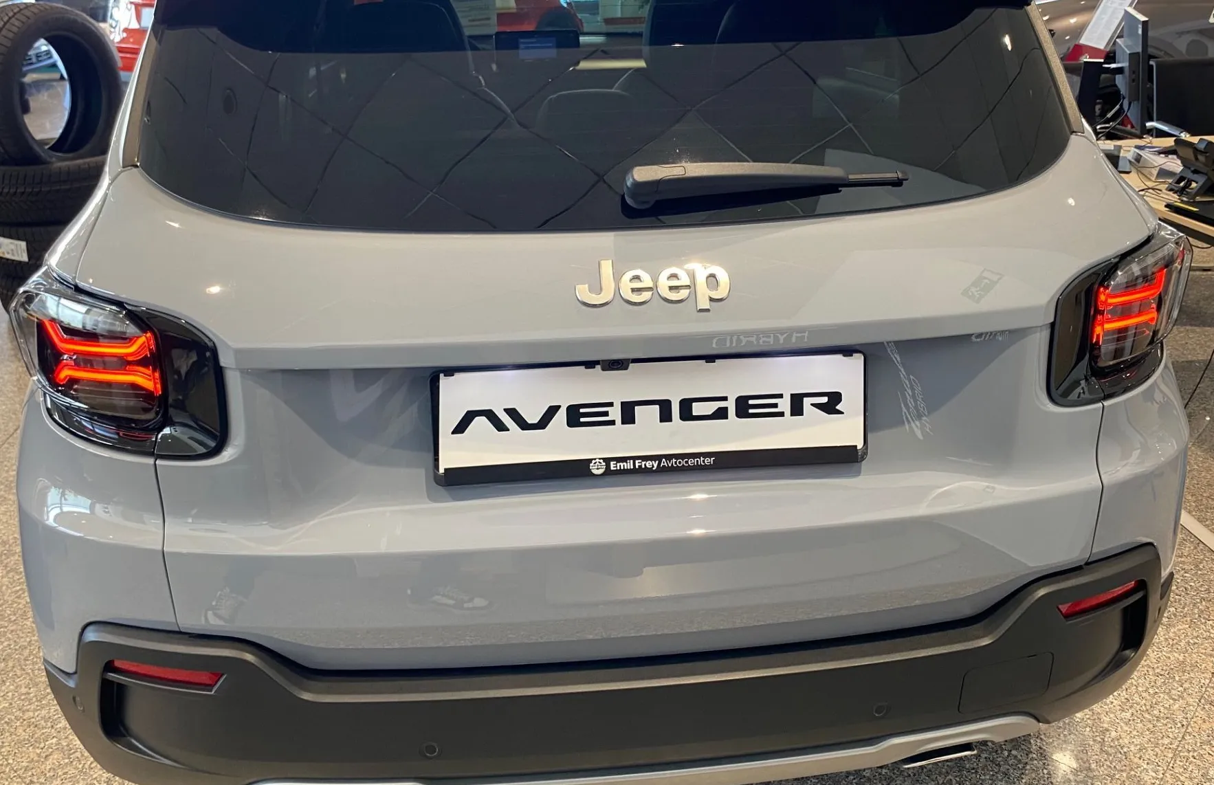 Zunanja slika - Jeep Avenger - Summit 1.2 E-DCT6 MHEV 100 - 5