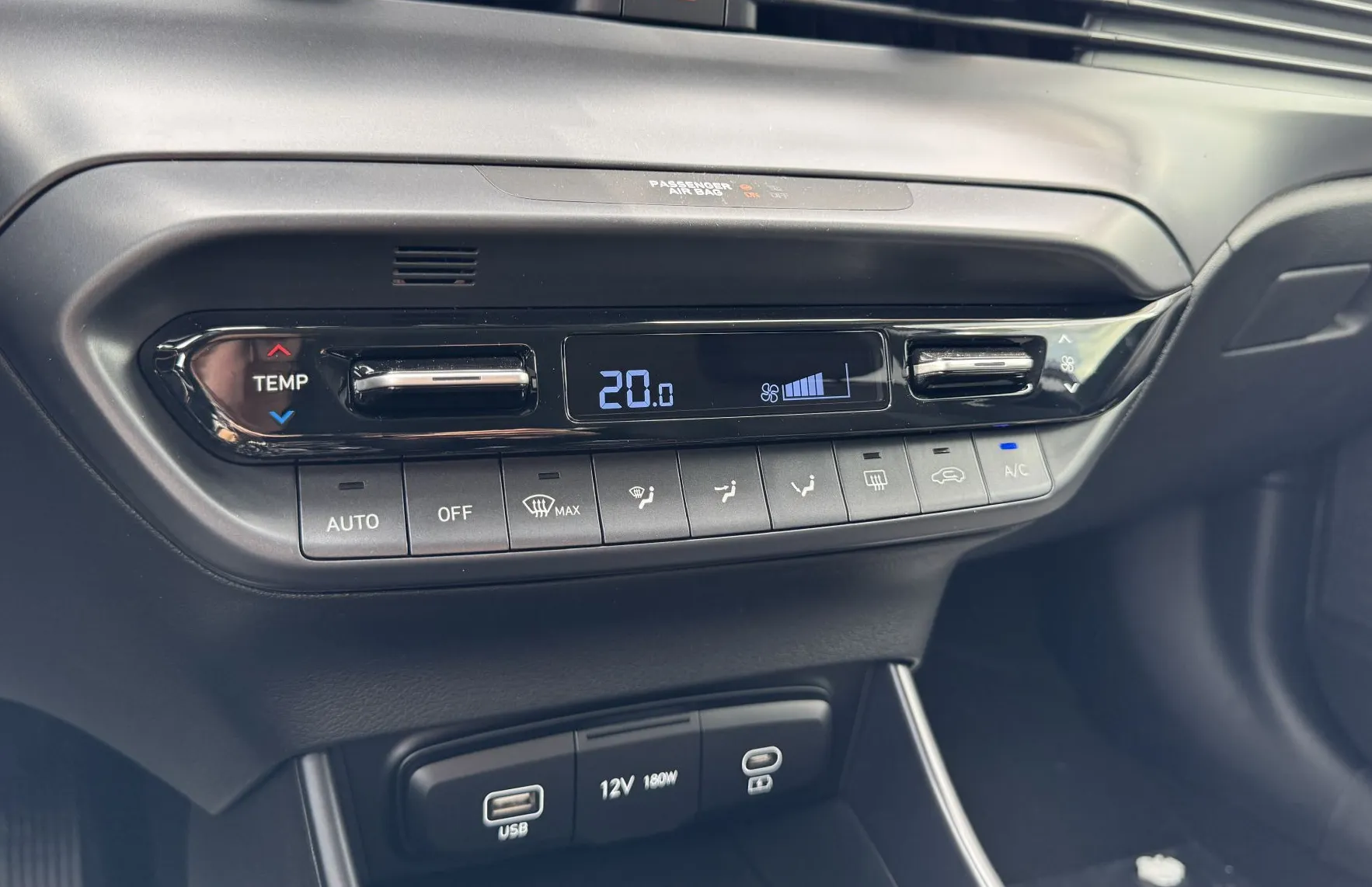 Zunanja slika - Hyundai i20 - 1.0 T-GDI 90 LIFE-RG - 9