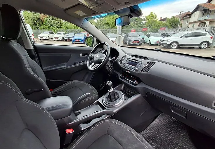 Zunanja slika - KIA Sportage - 2.0 CRDi AWD LX Urban SLOVENSKO POREKLO - 11