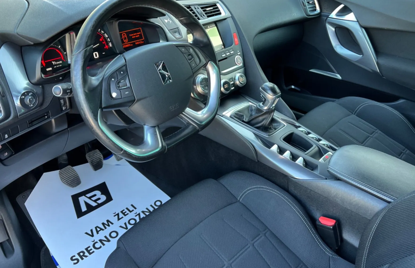 Zunanja slika - Citroën DS5 - KOT NOV+NAVI+PANORAMA+ALU+PDC - 11