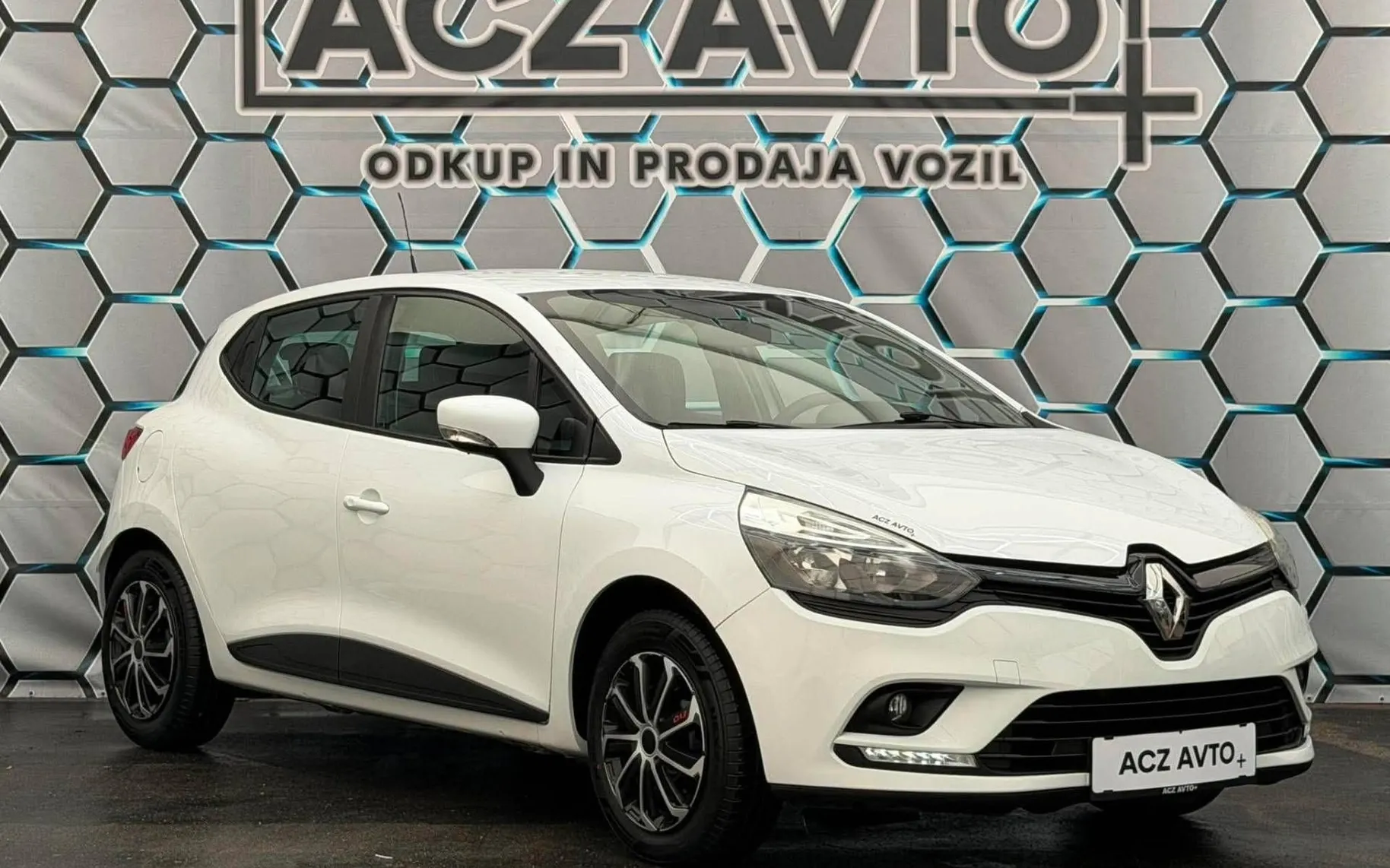 Zunanja slika - Renault Clio - 1.5 DCI•OPRAVLJEN VELIK SERVIS•FACELIFT•TEMPOMAT•. - 1